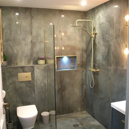 The Garden Retreat 킬라니